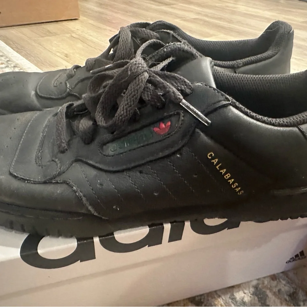 adidas Calabasas Black Sneakers - Picture 3 of 5